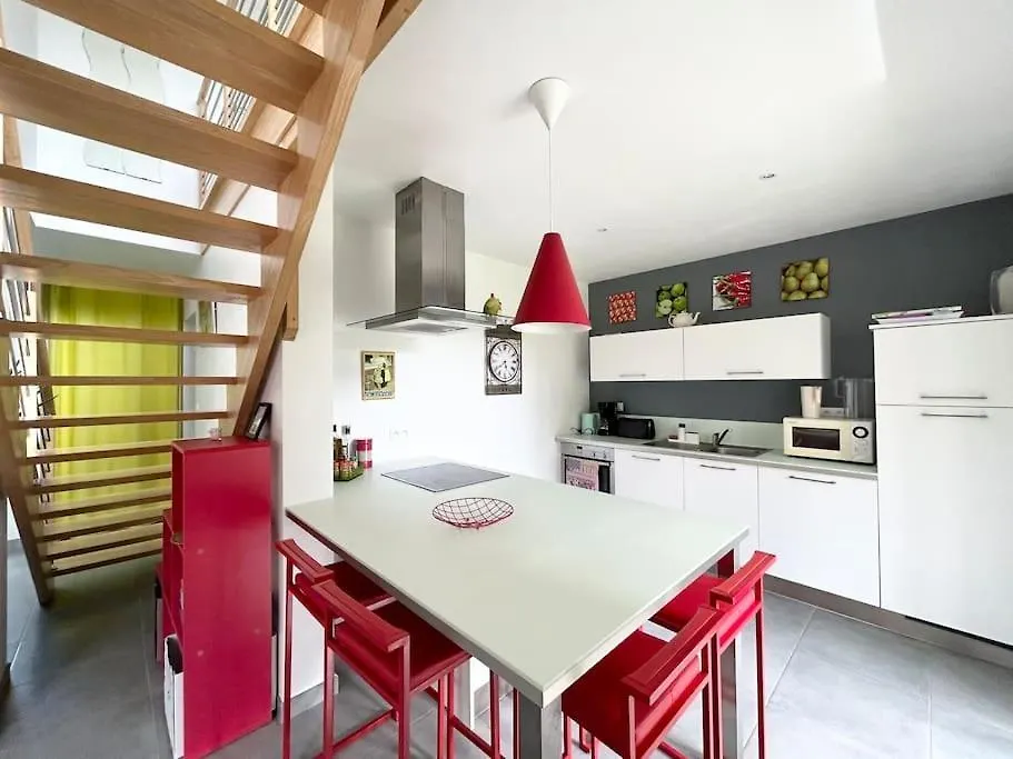 Holiday home Maison De Charme, Les Voiles A Sainte Marine Combrit