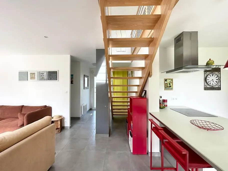 Holiday home Maison De Charme, Les Voiles A Sainte Marine Combrit France